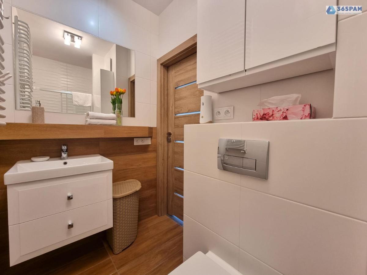 Apartment Let's Sea Z Widokiem Na Morze - Basen, Jacuzzi, Sauna, Silownia, Strefa Chill W Cenie - 365pam Gaski (Koszalin)